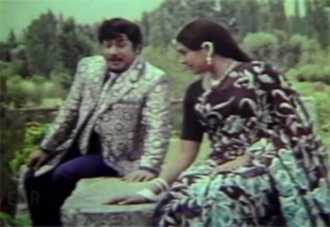 பிளாஷ்பேக் : அமிதாப் பச்சனை மிஞ்சிய சிவாஜி