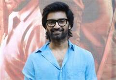 நிறங்கள் மூன்று படத்தில் பயம் கலந்த சந்தோஷத்துடன் நடித்தேன்: அதர்வா