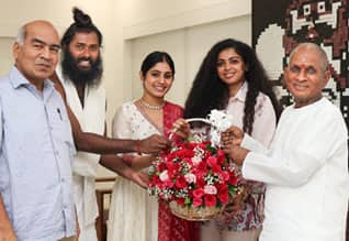 திருக்குறள் படக்குழுவை நேரில் அழைத்து பாராட்டிய இளையராஜா