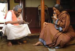 நிறம் மாறும் உலகில் படத்தில் 4 கதைகள்