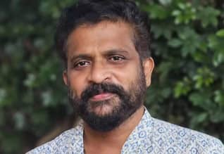 ஜெயச்சந்திரன் வெளிநாட்டுக்கு தப்பி ஓட்டமா? : விமான நிலையங்களுக்கு நோட்டீஸ்