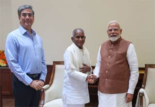 சிம்பொனி இசை: பிரதமர் மோடியை நேரில் சந்தித்து வாழ்த்து பெற்ற இளையராஜா