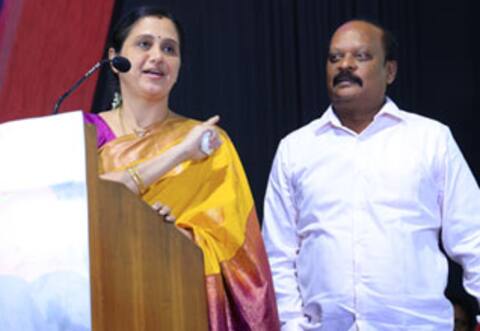 30 ஆண்டுகளுக்குப் பிறகு அறிமுகப்படுத்திய இயக்குனருக்கு நன்றி சொன்ன தேவயானி