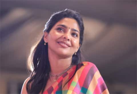 ‛‛எனக்கு பிடித்த மதுரையும், மீனாட்சி அம்மனும்...: ஐஸ்வர்யா லட்சுமி நெகிழ்ச்சி