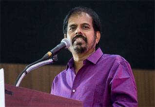 ஹீரோக்களின் உதவியாளர்கள் கதை கேட்பதை முதலில் நிறுத்த வேண்டும் ; ஆர்கே செல்வமணி காட்டம்