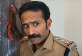 வில்லன் நடிகரின் துக்கத்தை பப்ளிசிட்டிக்கு பயன்படுத்துகிறதா படக்குழு?