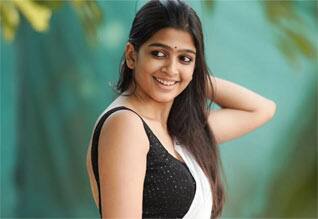 அரசியல் என்ட்ரி : இளம் நடிகை அனந்திகாவின் ஆசை