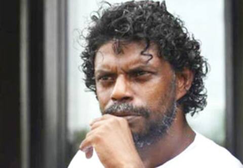 காந்தி, நேரு பற்றி அவதூறு : ‛ஜெயிலர் வில்லன் விநாயகன் மீது போலீசில் புகார்