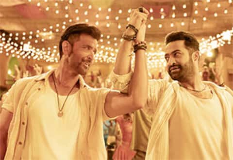 வார் 2 படத்தில் சர்ப்ரைஸ் பாடல்