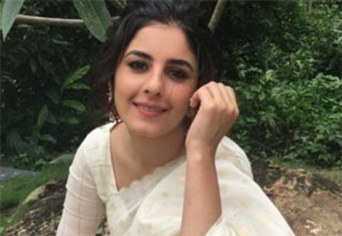 ஹோட்டலில் 100 பேர் மத்தியில் அழ வைத்து ஆடிசன் செய்தார்கள் ; நடிகை இஷா தல்வார்