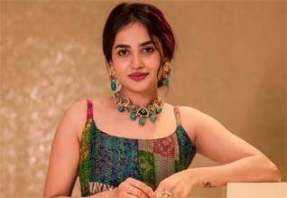 கடவுள் எனக்கு கொடுத்த பரிசு என் ரசிகர்கள்: தேஜூ அஸ்வினி