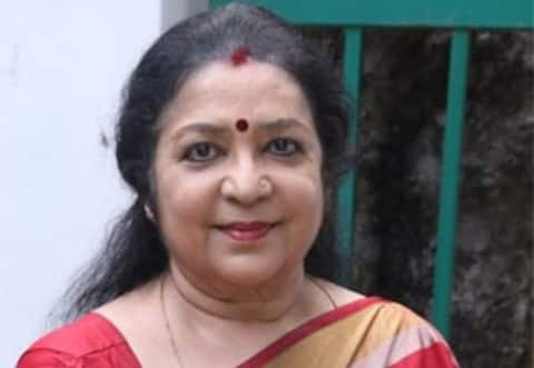 அப்ப தியேட்டரில் ஓடின இப்ப, செல்போனில் ஓடுது : நடிகை லதா