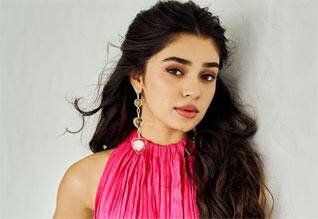 ஒரே மாதத்தில் திரைக்கு வரும் கிர்த்தி ஷெட்டியின் மூன்று படங்கள்