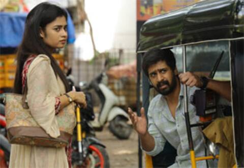 ஹீரோயின் ஆன பிக்பாஸ் ஜனனி