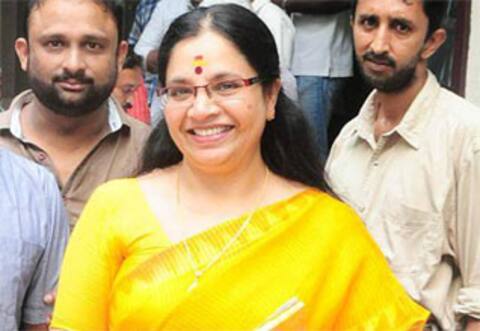 பெப்காவில் திலீப்பை சேர்க்க முயற்சி ; ராஜினாமா செய்த பெண் டப்பிங் கலைஞர்