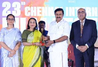 23வது சென்னை சர்வதேச திரைப்பட விழா தொடங்கியது: ரஜினிக்கு விருது