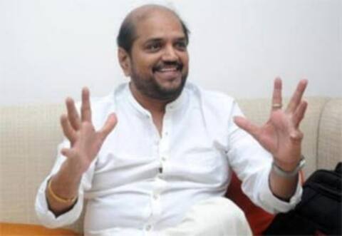 தமிழில் கிடப்பில் போடப்பட்ட பாட்டு மலையாளத்தில் எனக்கு விசிட்டிங் கார்டாக அமைந்தது : வித்யாசாகர்