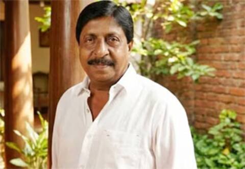 பிரபல மலையாள நடிகர் சீனிவாசன் காலமானார்