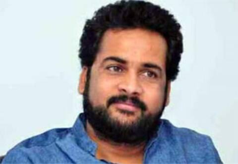 நடிகைகளின் ஆடைகள் பற்றிப் பேசி சர்ச்சையில் சிக்கிய நடிகர் சிவாஜி