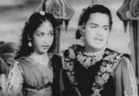 பிளாஷ்பேக் : தோல்வி படத்தை வெற்றிப்படமாக்கிய மாடர்ன் தியேட்டர்ஸ்