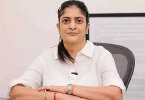 சமமான சம்பளத்திற்காக குரல் கொடுக்கும் சுதா கொங்கரா!