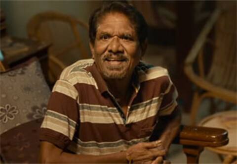 மருத்துவமனையில் இருந்து டிஸ்சார்ஜ் ஆன பாரதிராஜா : வீட்டில் ஓய்வெடுத்து வருகிறார்