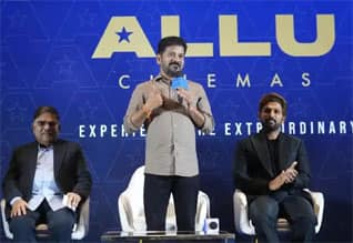 லாரி ஏறிச் சென்று படம் பார்த்தேன்: தெலுங்கானா முதல்வர் ரேவந்த் ரெட்டி