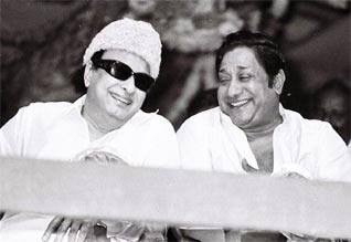 பிளாஷ்பேக்: எம்ஜிஆரை புகழ்ந்து பாடிய சிவாஜி