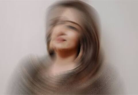 முட்டுக்கட்டையால் அப்செட்டில் நடிகை