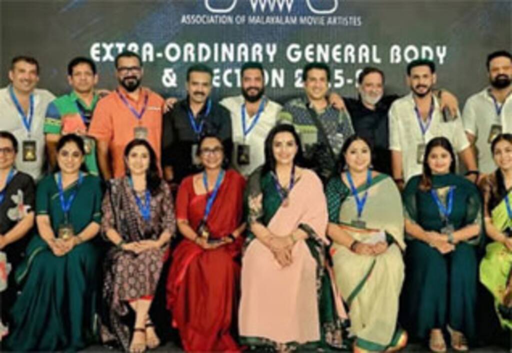 ஸ்வேதா மேனன் தலைமையிலான நடிகர் சங்க நிர்வாகி மீது முதல் புகார்