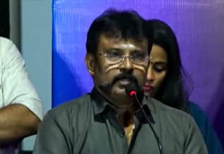 குழந்தை நட்சத்திரத்துக்கான விருதை குழந்தையுடன் வந்து வாங்குறாங்க: பேரரசு கிண்டல்
