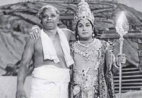 பிளாஷ்பேக்: எம் ஜி ஆரை முதன்முதலாக பார்த்து, வியந்து நின்ற சாண்டோ எம் எம் ஏ சின்னப்பதேவர்
