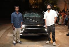 தாய் கிழவி இயக்குனருக்கு கார் பரிசு
