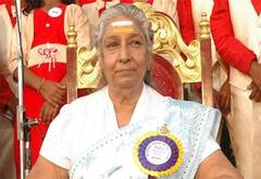 மேடை நாடகம் முதல் திரைப்படம் வரை; எஸ் ஜானகியும், ஆளுமையான அதிசயமும்