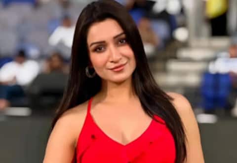 பாலிவுட் நடிகையிடம் அமலாக்கத்துறை விசாரணை