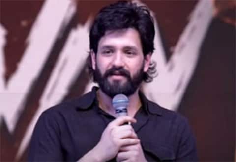 விரைவில் முழு இந்தியன் ஆவேன் : அமெரிக்க குடியுரிமையைத் துறக்கிறார் அகில்