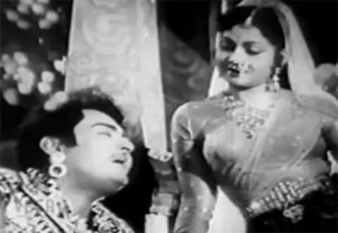 பிளாஷ்பேக் : நாகநந்தினியில் 4 ஹீரோயின்கள்
