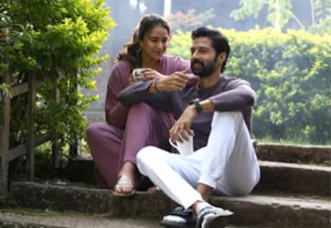 சென்னை சிக்னலில் உருவான சிக்னல் அட் 11:30