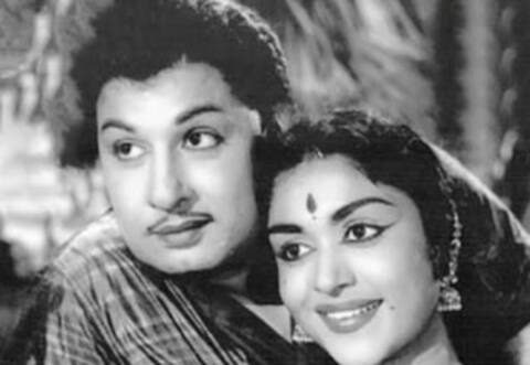 பிளாஷ்பேக்: அவசரமாக தயாராகி, அவசரமாக தியேட்டரை விட்டு பறந்த மாடப்புறா