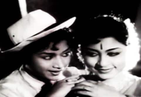 பிளாஷ்பேக் : தோழிக்காக போராடிய பெண்