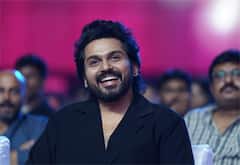 எஸ்.ஜே.சூர்யா கேமராவில் 100%, டப்பிங்கில் 500% நடிப்பார்: கார்த்தி