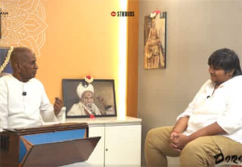 இளையராஜாவை பேட்டி எடுத்த கார்த்திக் சுப்பராஜ் : வைரலாகும் மலரும் நினைவுகள்
