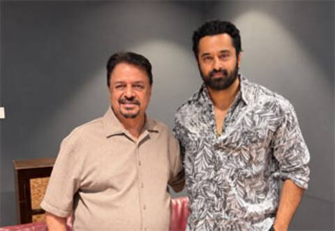 இயக்குனர் ஆனார் உன்னி முகுந்தன்
