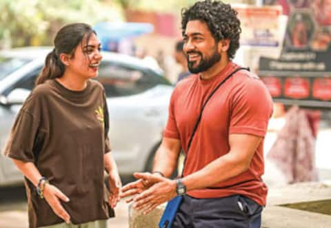 சூர்யாவின் காமெடியை குடும்பத்தோடு ரசிக்கலாம் : சீன் இயக்குநர் சொல்கிறார்