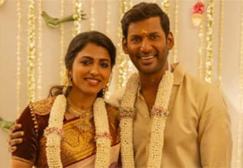விஷால், சாய் தன்ஷிகாவுக்கு நிச்சயதார்த்தம் : பிறந்தநாளில் இரட்டிப்பு மகிழ்ச்சி