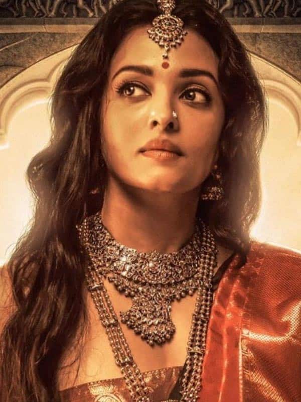 சரத்குமார், பார்த்திபன் : பழுவேட்டரையர்கள் தோற்றம் வெளியீடு