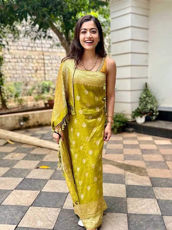ராஷ்மிகாவுக்கு பிடித்த கொடவா ஸ்டைல் புடவை.. எப்படி உடுத்துவது...?