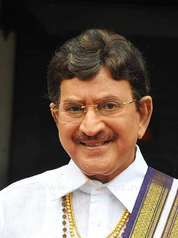 5 தலைமுறை கண்ட தெலுங்கு சினிமாவின் பன்முக கலைஞர் கிருஷ்ணாவின் வாழ்க்கை பயணம்