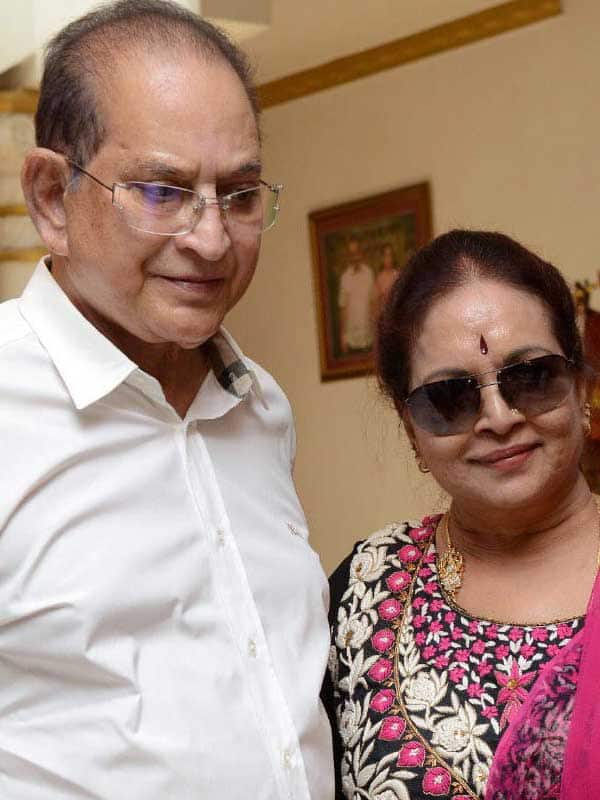 5 தலைமுறை கண்ட தெலுங்கு சினிமாவின் பன்முக கலைஞர் கிருஷ்ணாவின் வாழ்க்கை பயணம்