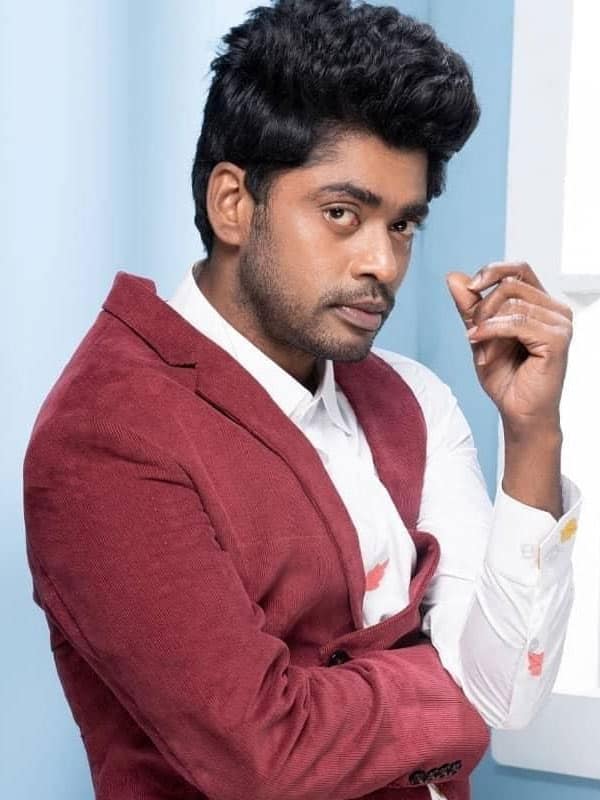 ஹீரோவாகும் பிரபல நடன இயக்குனர்